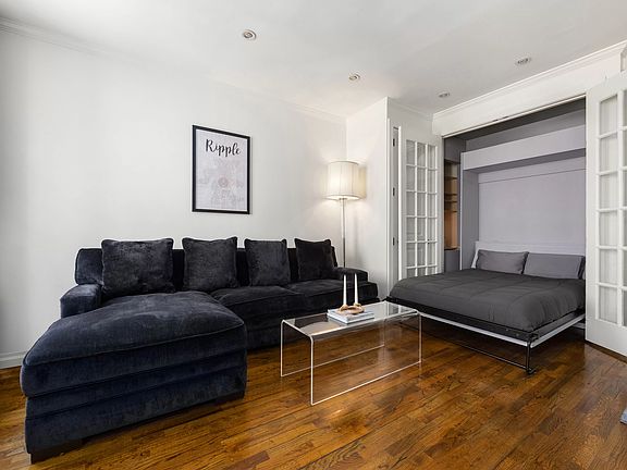5th image of 4 Lexington Ave APT 6E