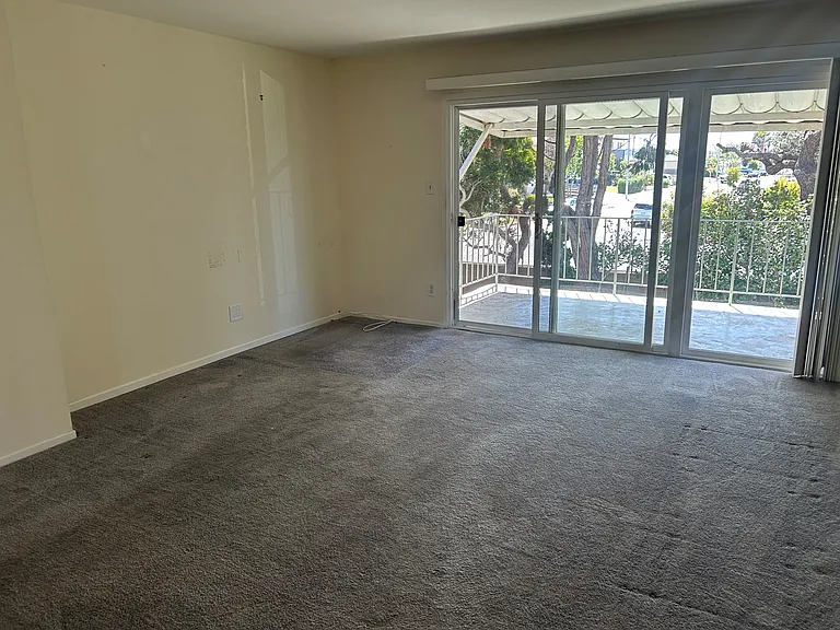 22825 Nadine Cir #B — Photo 6