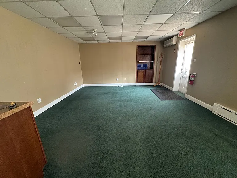 115 E Broad St — Photo 5