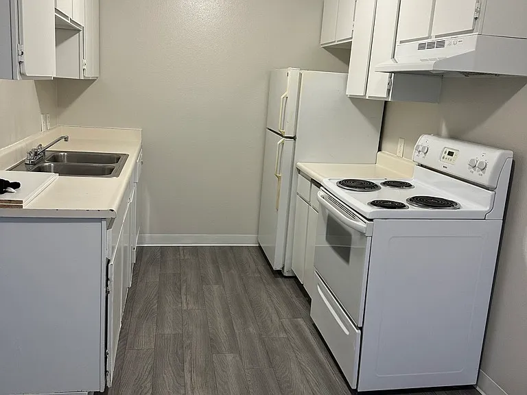 9034 Pacific Ave #16 — Photo 3