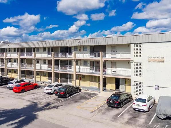 300 Layne Blvd APT 311, Hallandale, FL 33009