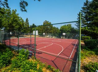 56 Olding Rd APT B, Bremerton, WA 98312