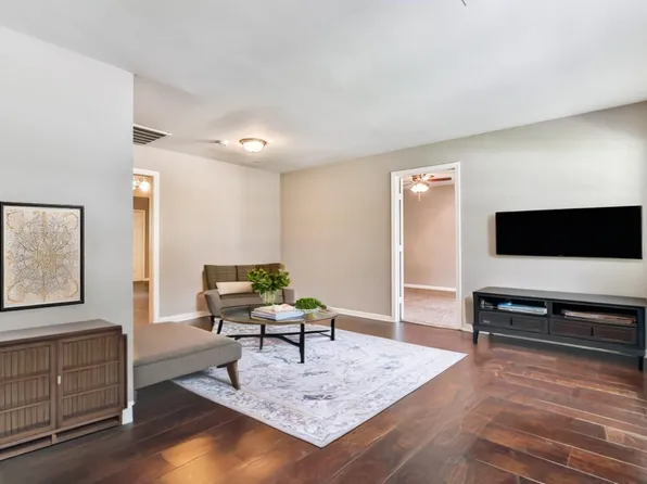 4902 Pershing St, Houston, TX 77033