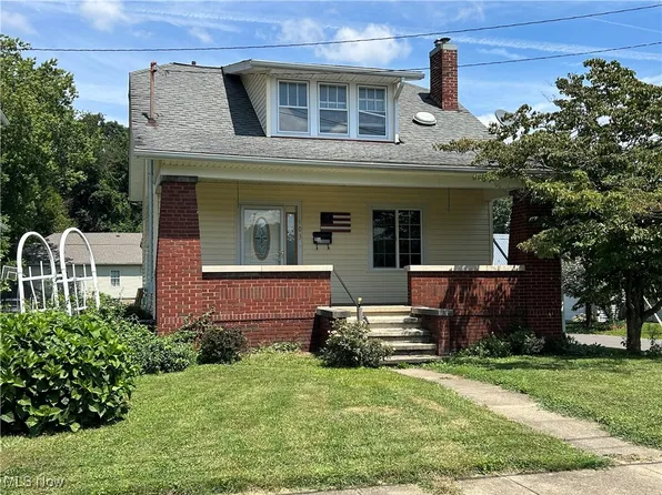 403 Seborn Ave, Zanesville, OH 43701