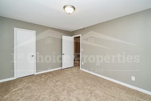 1301 5th Pl NW Photo 1