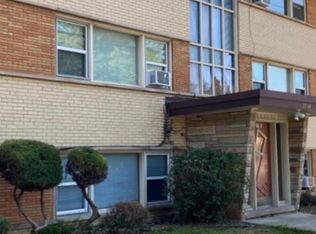 3558 147th St #2S, Midlothian, IL 60445