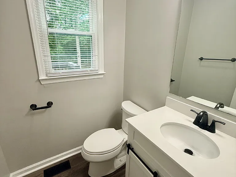 632 Bromsworth Trl — Photo 23