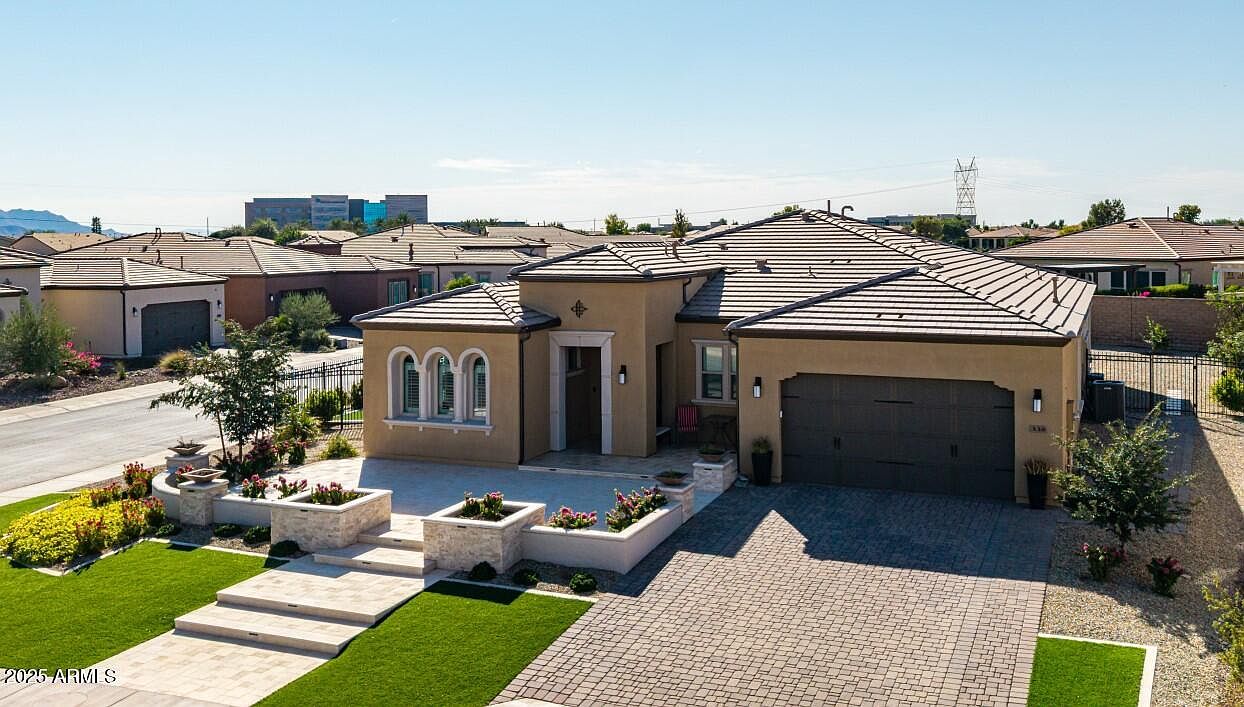 338 E Bittercress Ave