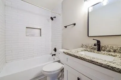 407 Angier Ave NE #101 — Photo 5