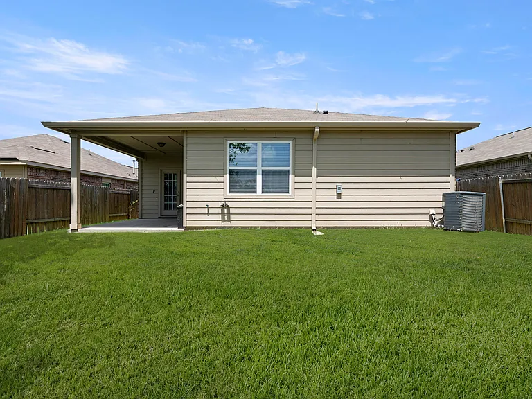 3003 Rocking Hills Trl — Photo 8