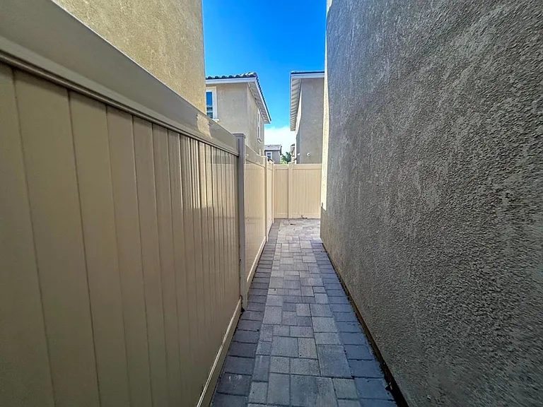 295 Fuerte Dr — Photo 26