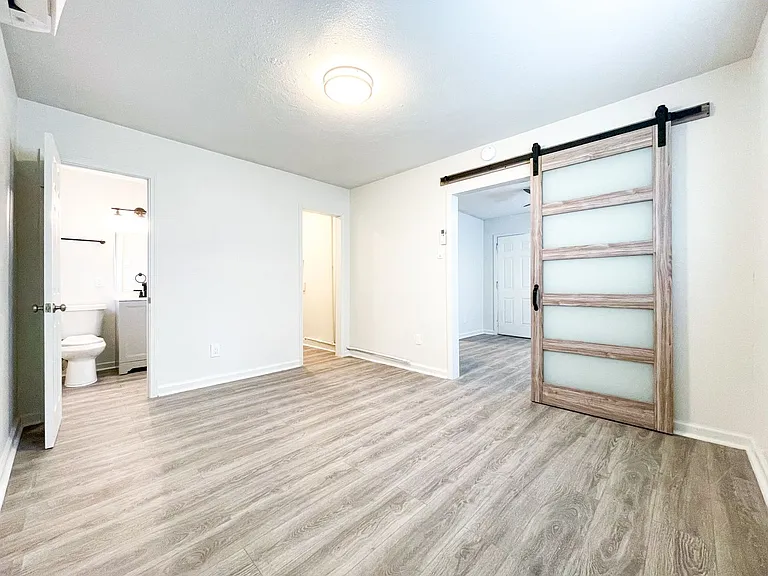 2114 Toledano St #202 — Photo 5