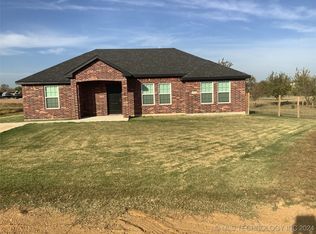 12786 Tallgrass Trl, Madill, OK 73446