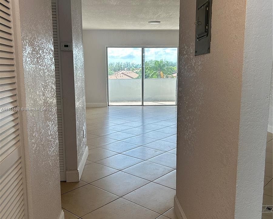 1st image of 2998 E Sunrise Lakes Dr E #417