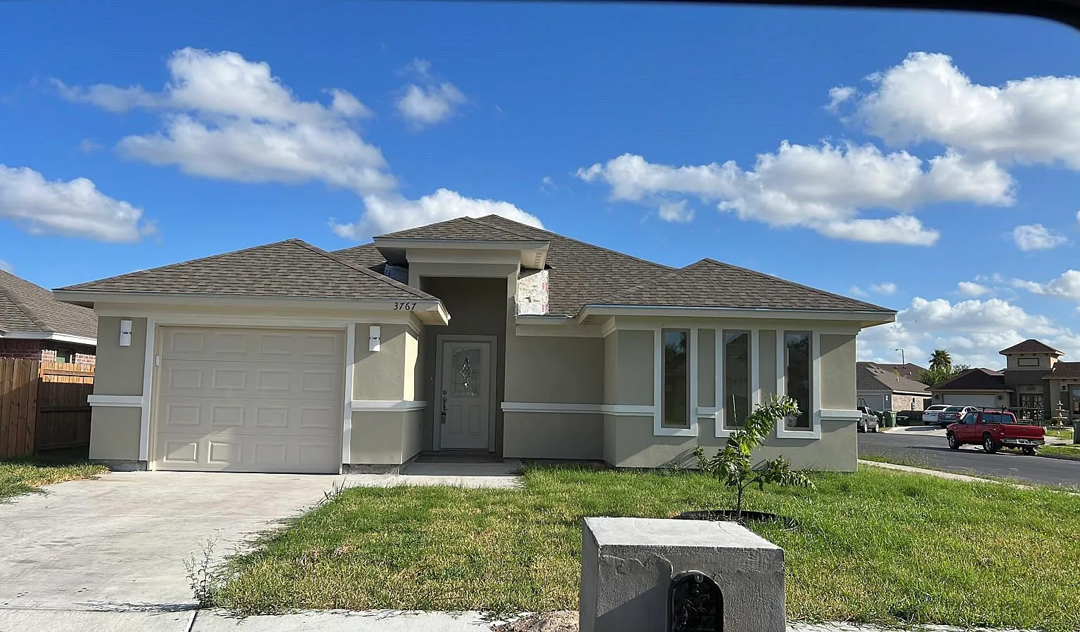 3 bed, 2.5 bath, 1450 sqft, $1,850 — Photo 1