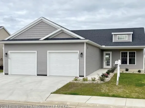 1326 Fieldstone Dr, Saint Johns, MI 48879