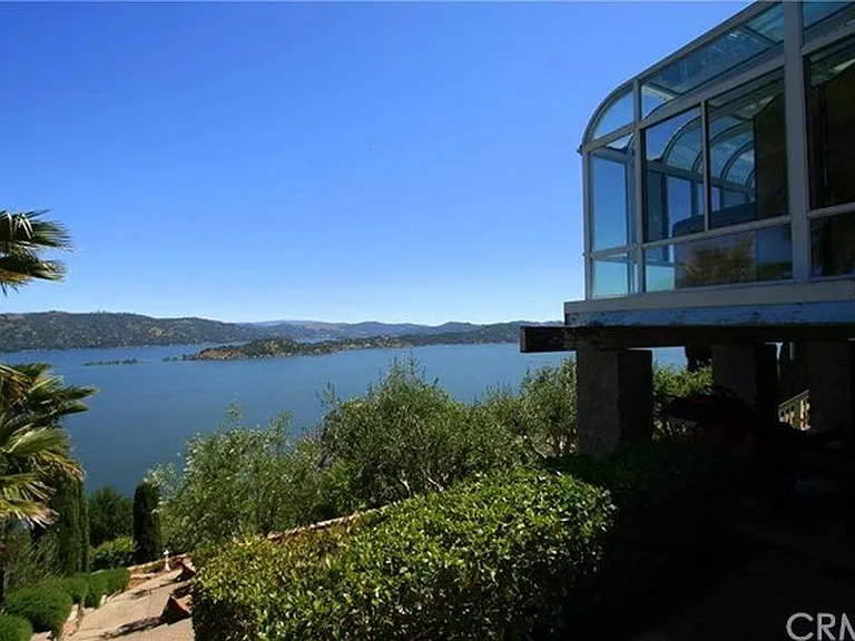 8242 N Heights Dr — Photo 56