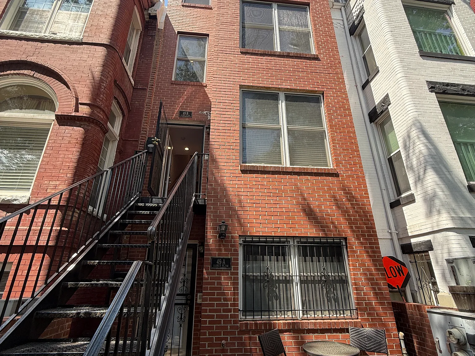 3 bed, 2.5 bath, 1536 sqft, $4,200 — Photo 1