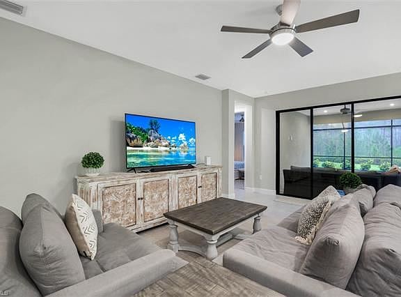 4th image of 19595 Estero Pointe Ln