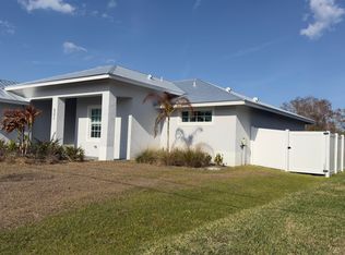 5271 NW Mayfield Ln, Port Saint Lucie, FL 34983
