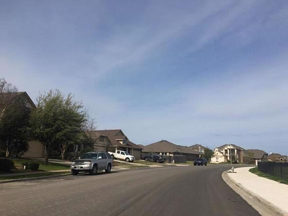 5th image of 507 Old Settlers Dr