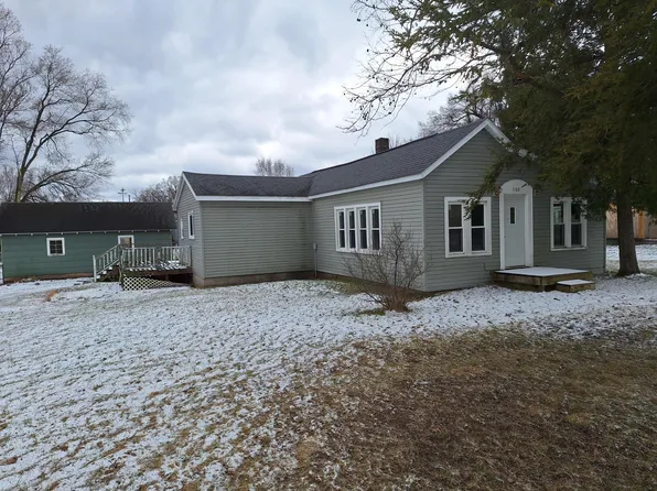 1160 E Pine Hill Ave, White Cloud, MI 49349