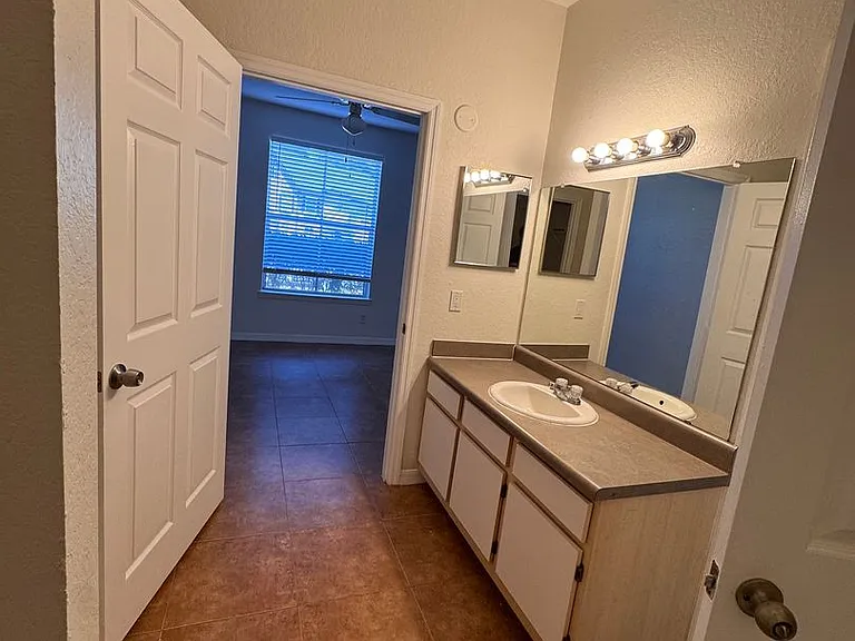 6025 Westgate Dr #2512 — Photo 15