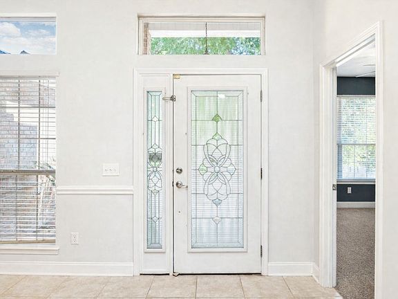 4th image of 203 Eleases Xing