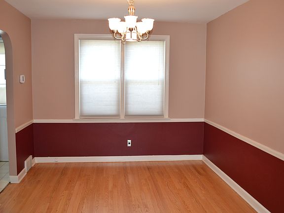 4th image of 1718 Robbins Pl