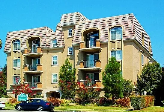 Lido Apartments - 2810 S Sepulveda