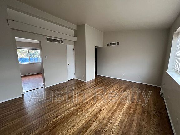 4th image of 9005 Olive Blvd Unit B