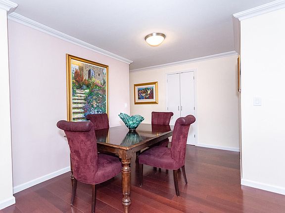 2nd image of 5900 Arlington Ave APT 1C