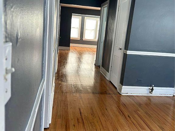 2nd image of 316 Highwood Ave Unit 2