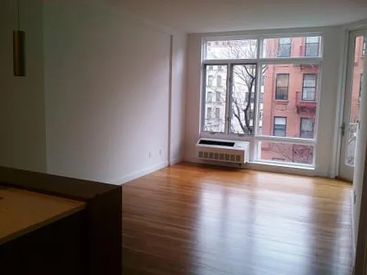 Rented by Douglas Elliman | media 22