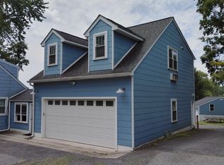 23300 Woodfield Rd, Gaithersburg, MD 20882