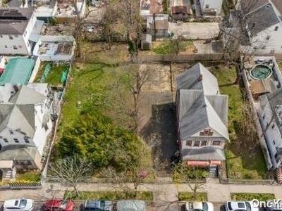144-10 105th Avenue, Jamaica, NY, 11435