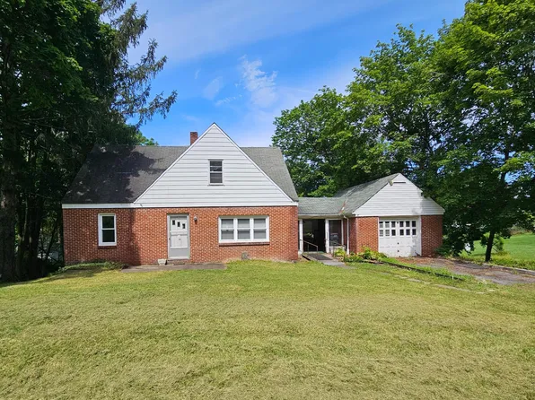 800 Thompson St, Lemont, PA 16851