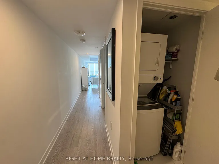 3 Strathgowan Ave #310 — Photo 13