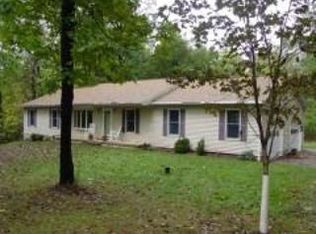 102 Fairview Rd, Frenchtown, NJ 08825