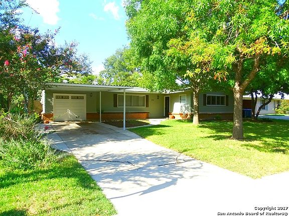 3rd image of 315 Dawnridge Dr