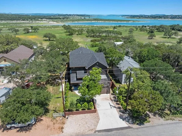 2758 Lakeshore Dr, Canyon Lake, TX 78133