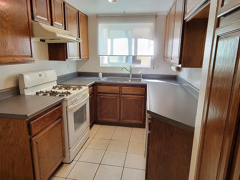 1028 S Marengo Ave #5 — Photo 10