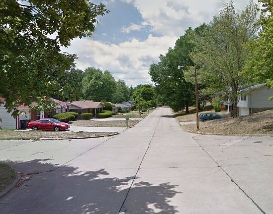 3rd image of 1743 Huntington Dr