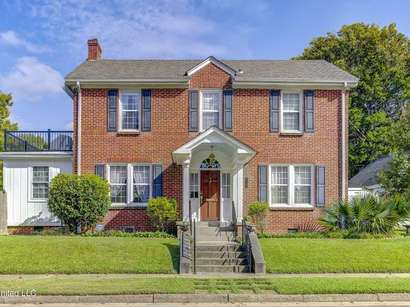 2203 Wilson St, Vicksburg, MS 39180