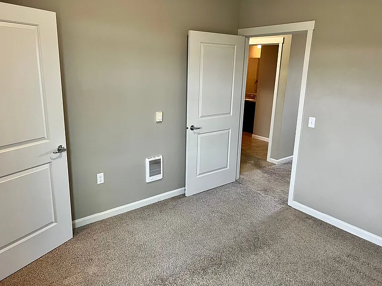 Encore Apartments — Photo 35