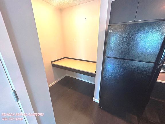 5th image of 340 Windermere Rd NW #209