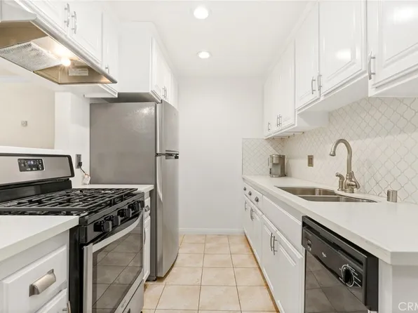 660 S Glassell St APT 84, Orange, CA 92866