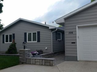 326 S Columbia Ave, Morris, MN 56267