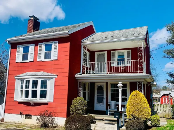 331 E Water St, Middletown, PA 17057