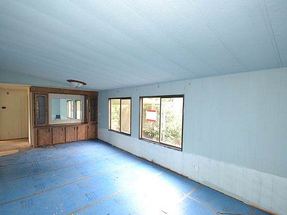 4th image of 16014 84th St NE